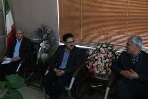 نشست هم‌اندیشی رئیس شبکه بهداشت و درمان مرودشت با رئیس اداره جهاد کشاورزی شهرستان با محوریت املاک و مستغلات