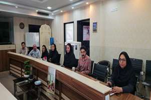نشست هم‌اندیشی راه‌اندازی مراکز خدمات جامع سلامت کناره و سیدان در هفته دولت شبکه بهداشت و درمان مرودشت