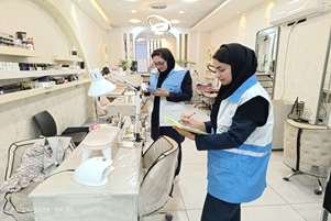 کشف و توقیف 4 دستگاه غیرمجاز سلامت محور در آرایشگاه‌های زنانه شهرستان مرودشت 